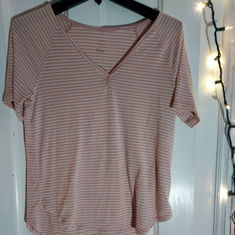 A new day size small stripped v neck t shirt